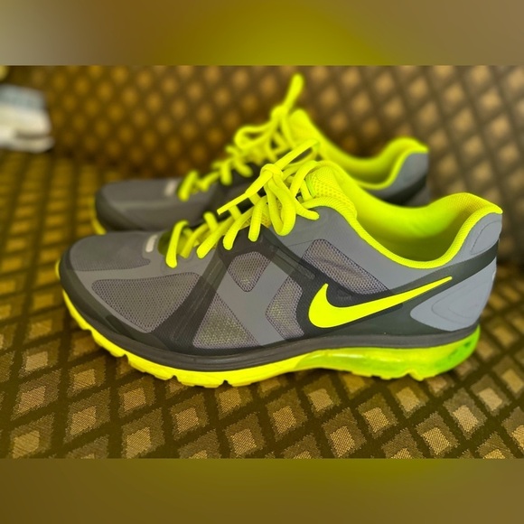 Nike Other - MENS NIKE EXCELLERATE AIR MAX FITSOLE SIZE 10.5 PREOWNED